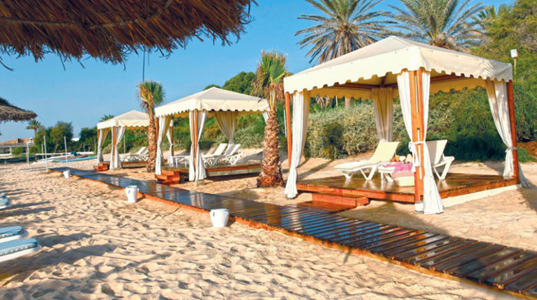 Hotel Oceana Hammamet: Luxe, charme et sable fin