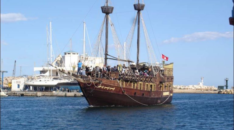 Excursion en Bateau pirate à Monastir