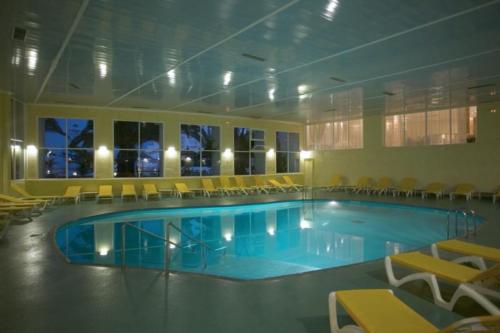 hotel delphin habib monastir-piscine couverte
